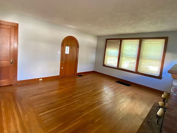 5th image of 5097 Sumter Ave