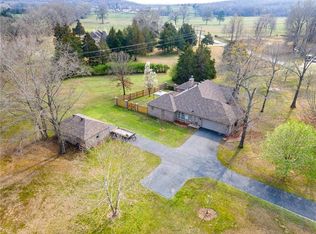 15 Majestic Valley Dr, Conway, AR 72032