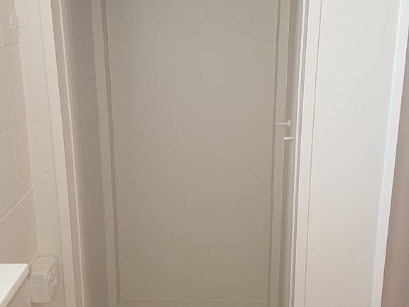 5th image of 3400 Portola Dr APT 6