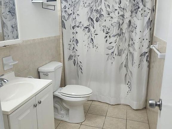 4th image of 63-09 Borden Ave #1
