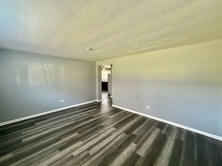 18428 Torrence Ave — Photo 5