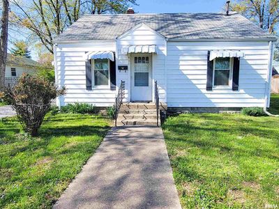 439 Fair Ave, Flora, IL, 62839