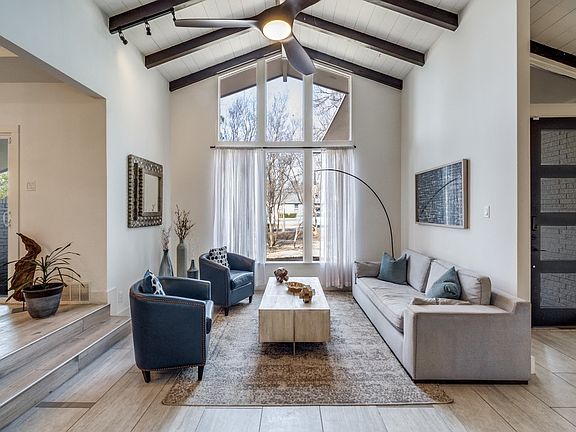 5th image of 7326 Spring Valley Rd