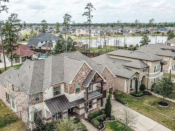 3rd image of 25803 Heritage Maple Dr