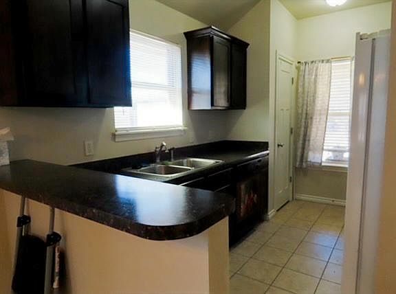 5th image of 1232 SW 17th St