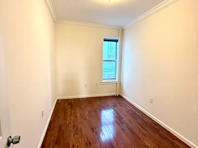 3116 32nd St #3B — Photo 7