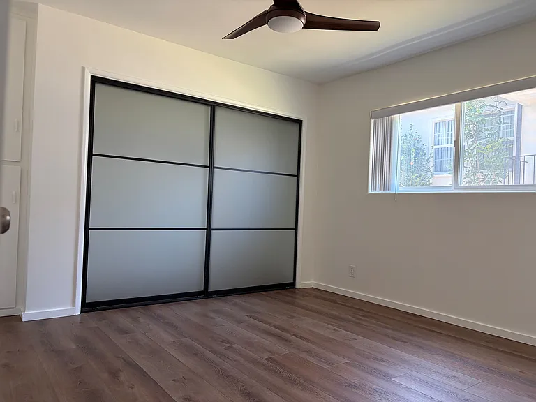 525 E Franklin Ave #2 — Photo 8