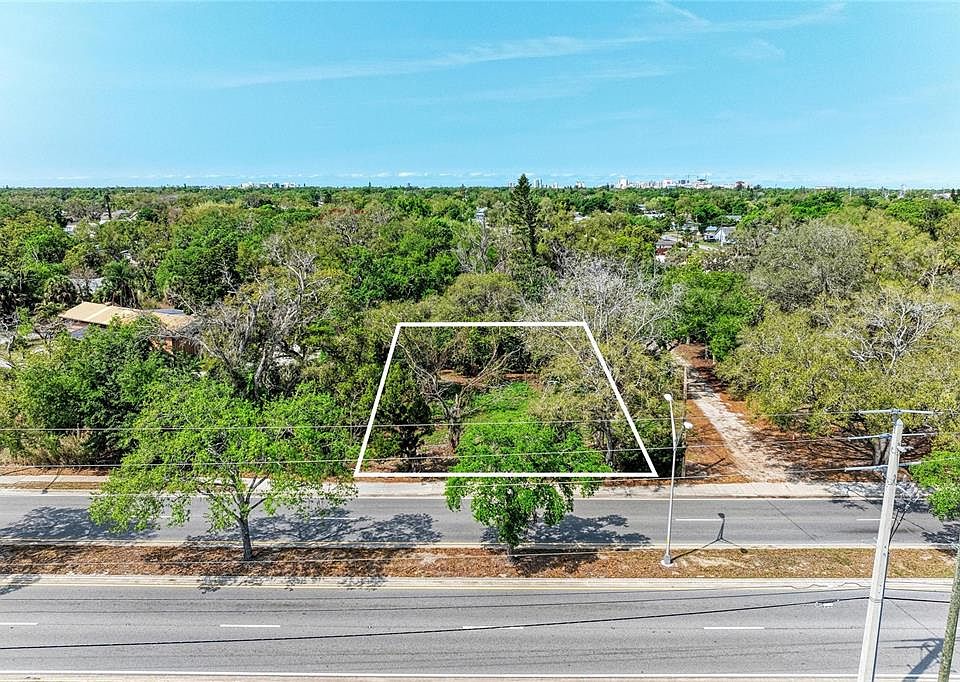 1st image of 820 S Beneva Rd