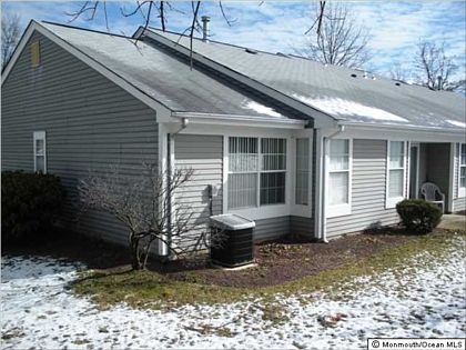 2nd image of 1035A Thornbury Ln