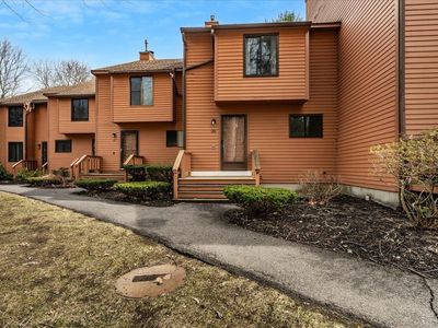 28 Dunvegan Woods Drive, Hampton, NH, 03842
