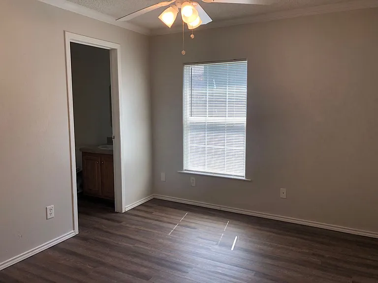 115 Varsity Dr — Photo 39