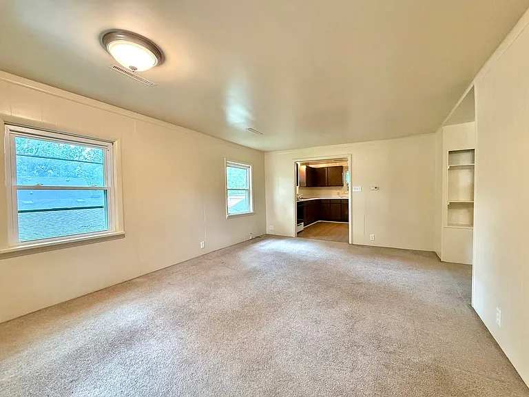 335 S Blaine Ave #2 — Photo 5