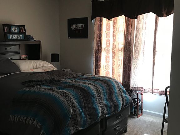 5th image of 180 Arrowhead Ln