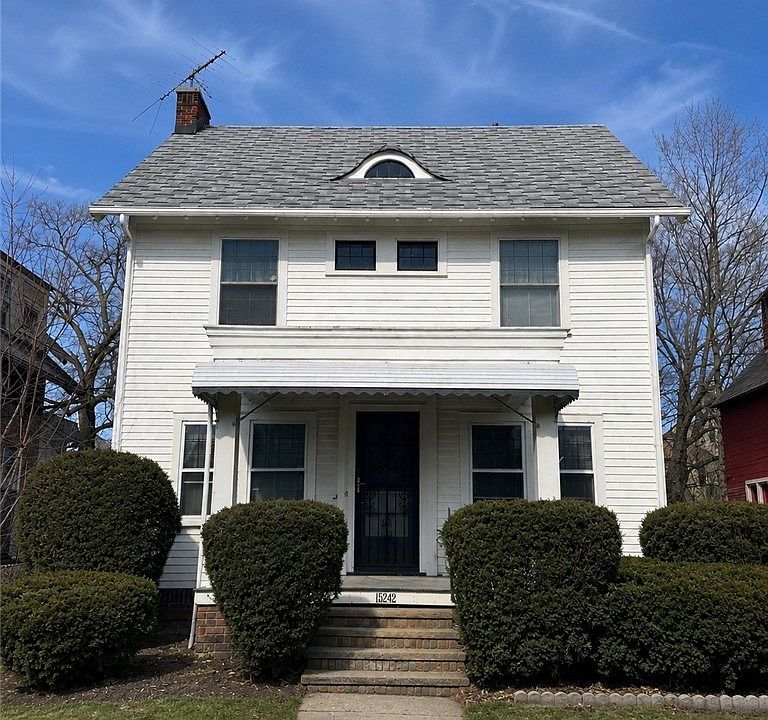 1st image of 15242 Lake Shore Blvd