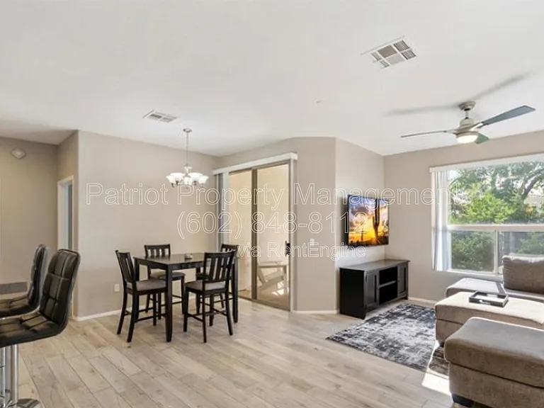 9550 E Thunderbird Rd #213 — Photo 5
