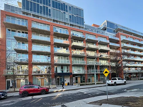 340 McLeod St Photo 1
