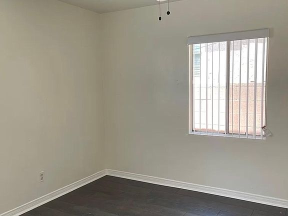 4th image of 11612 Pope Ave #2