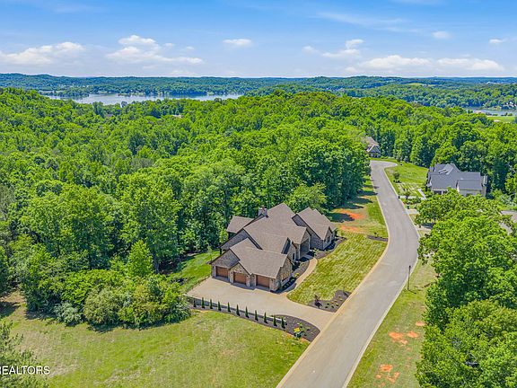 4th image of 3317 Preserve Pointe Way