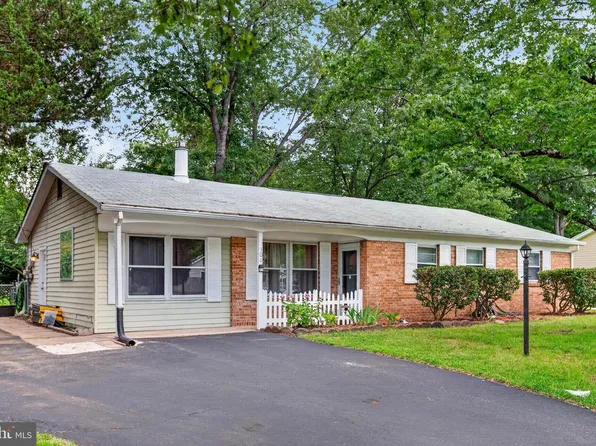 306 Tompkins Ln, Waldorf, MD 20602