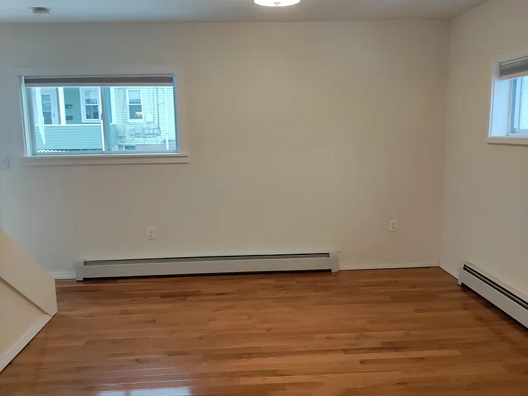 19-21 Chestnut St — Photo 3