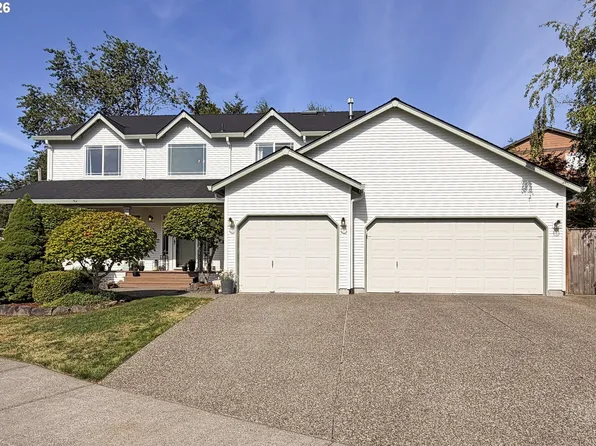 151 SE Condor Dr, Gresham, OR 97080