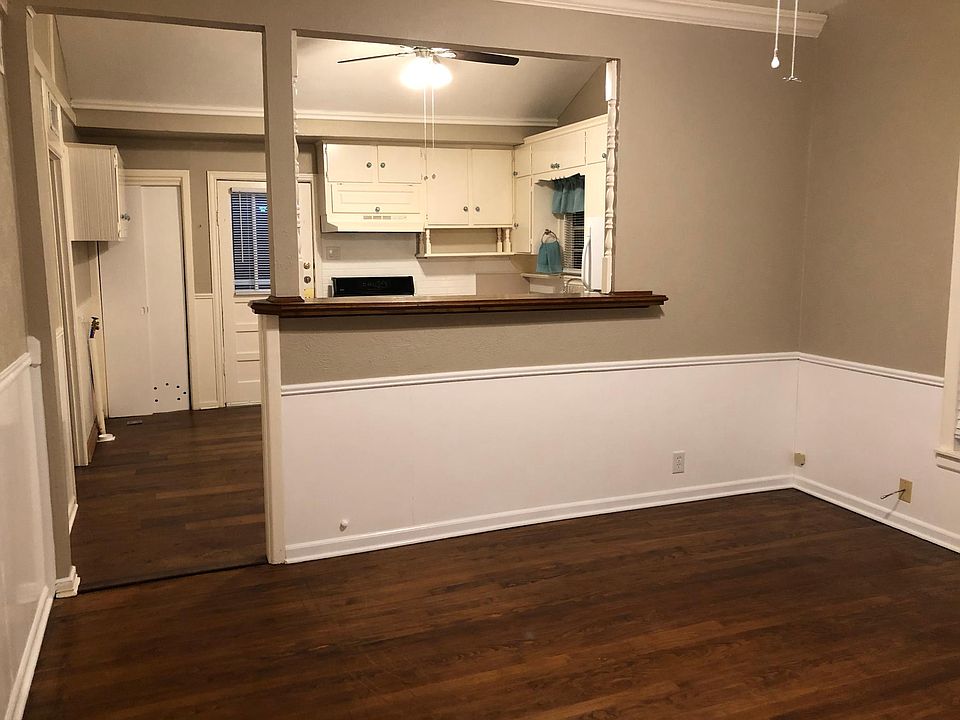 1st image of 1104 S Avenue B