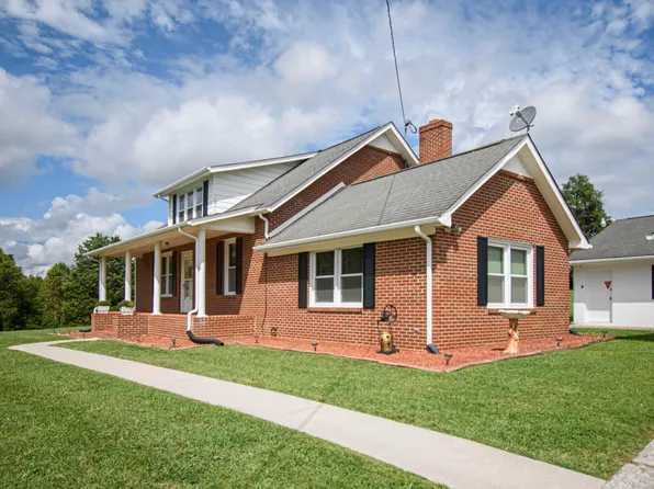 116 Stones Dairy Rd, Martinsville, VA 24112