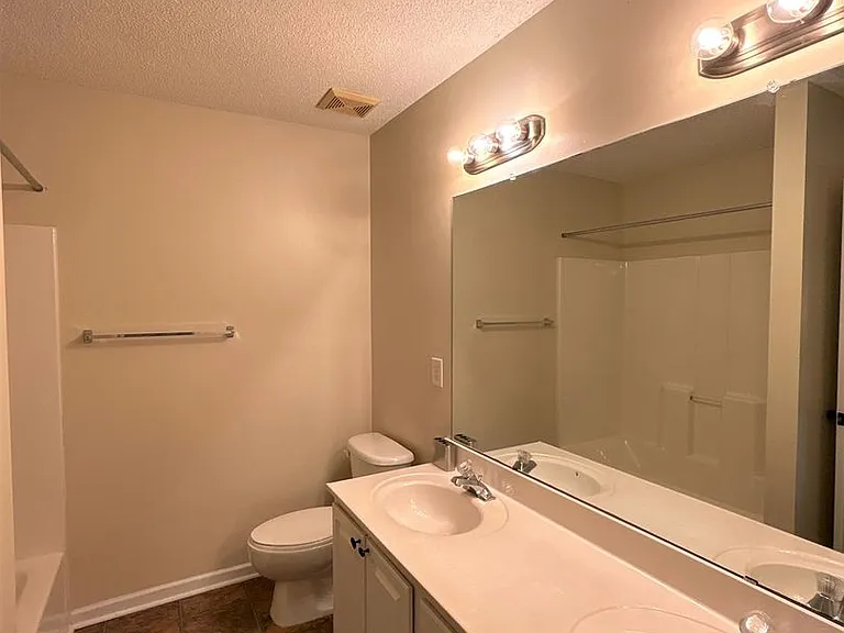 12402 Bluestem Ln — Photo 17