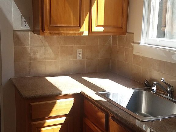 2nd image of 1463 Sacramento St #3