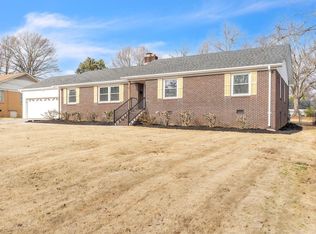 9 Melbourne Ln, Greenville, SC 29615