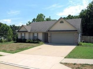 5208 Pulaski Dr, Columbia, MO 65202