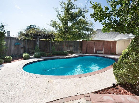 5th image of 3409 Woodhaven Dr