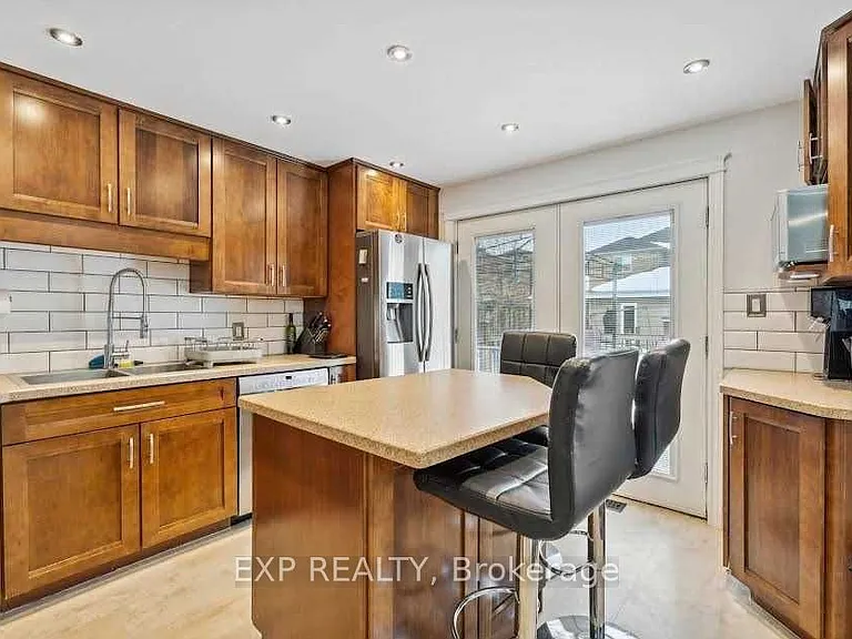 84 Butternut Dr — Photo 9