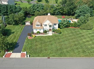 4 Anthony Way, Farmingdale, NJ 07727