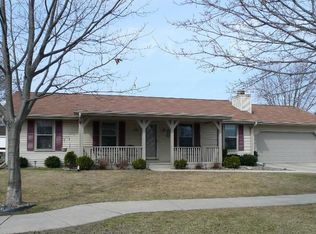 842 Lone Oak Rd, De Pere, WI 54115