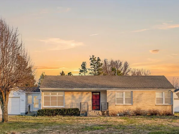 706 W Washington Street, Marshfield, MO 65706