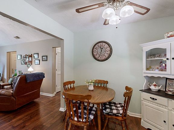 5th image of 5116 Redfield Dr