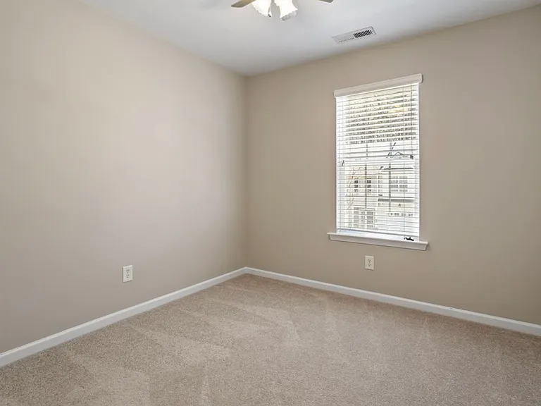 305 Anterbury Dr — Photo 21