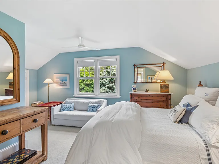 146 Westminster Rd — Photo 26