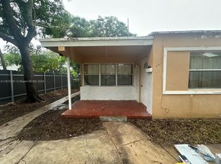 941 NE 140th St, North Miami, FL 33161