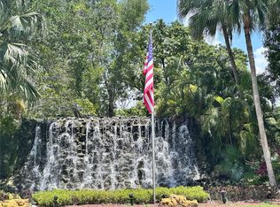 16300 Golf Club Rd APT 513, Weston, FL 33326