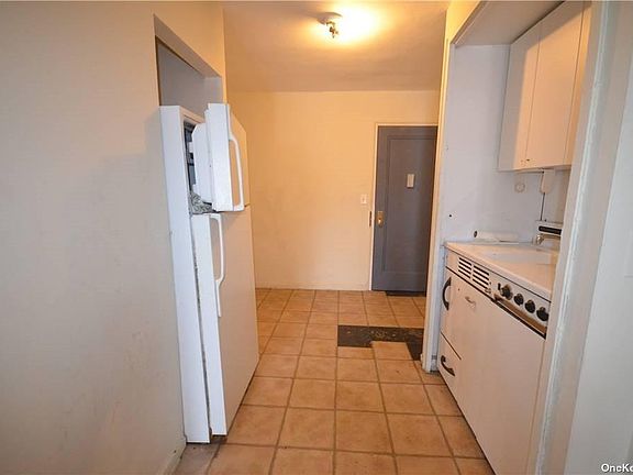 3rd image of 16 Stoner Ave APT 1A