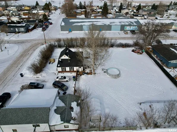 200 3rd STREET, Dundurn, SK S0K 1K0