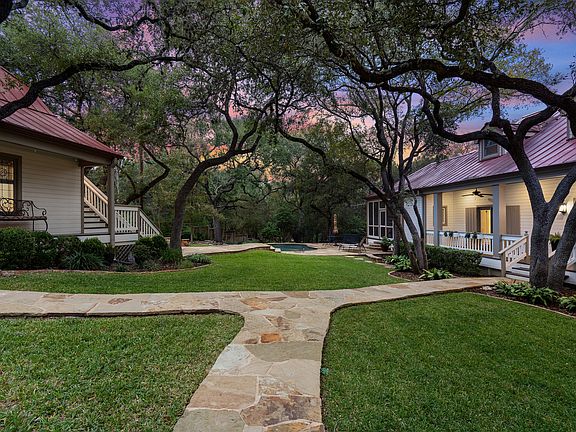 3rd image of 9 Las Brisas Dr