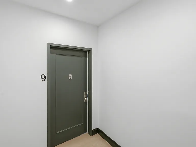 207 Main St #9 — Photo 18