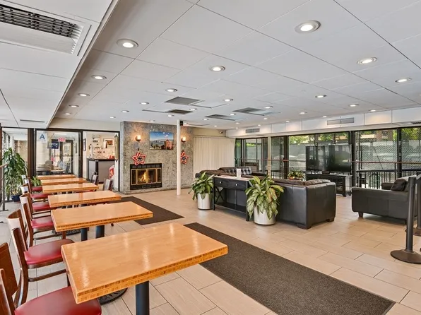 166-41 Powells Cove Boulevard image 29 of 32