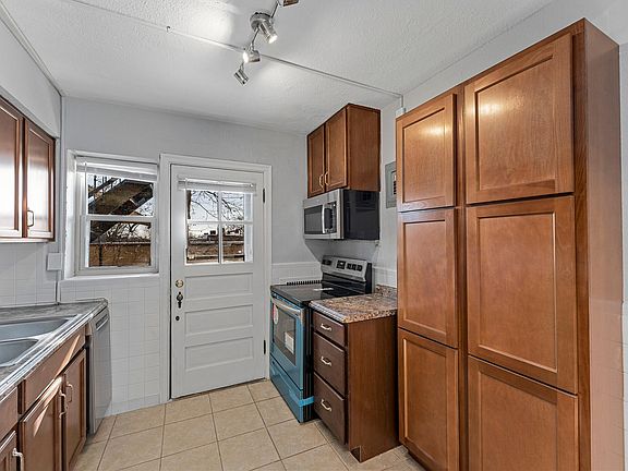 4th image of 6020 S Kingshighway Blvd #G3