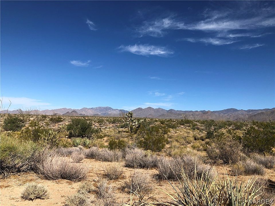 1st image of 801 E Sagebrush Drive