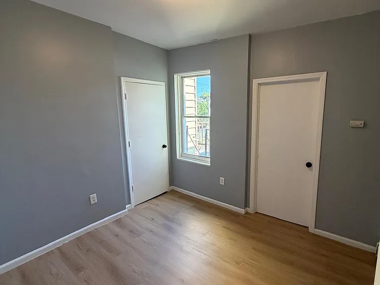 320 S Orange Ave #3B — Photo 3
