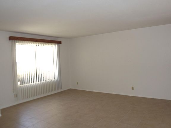 5th image of 14225 N SPRINGMONT Drive